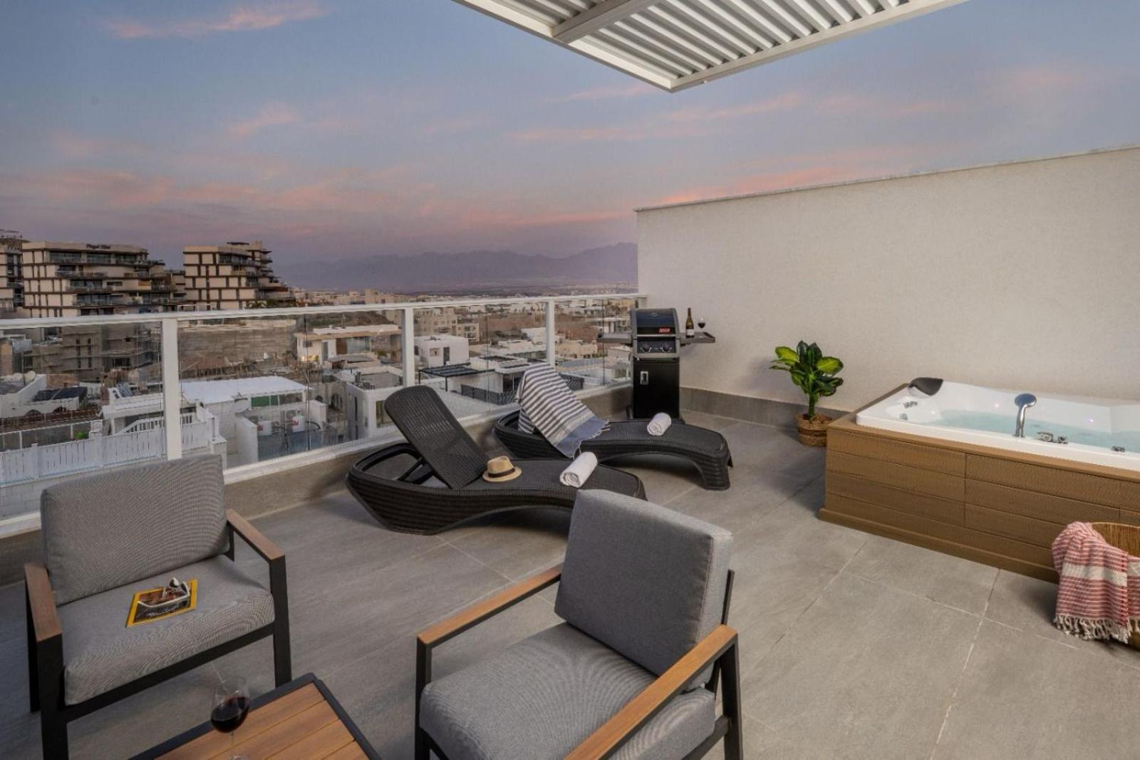 דירות אילת Mountain And Sea View - Penthouse With Private Pool מראה חיצוני תמונה